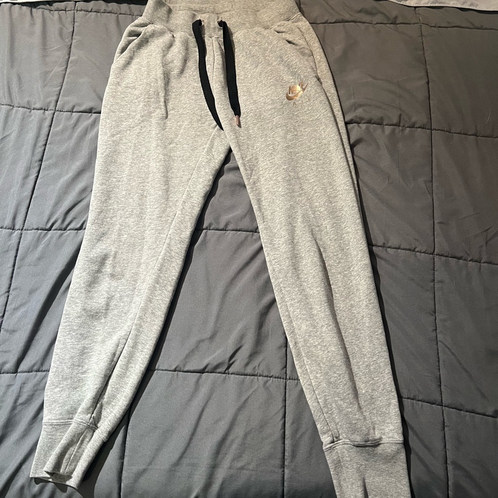 Nike gray sweatpants